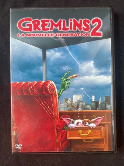 GREMLINS 2 LA NOUVELLE GENERATION / GREMLINS 2 THE NEW BATCH   1990   PHOEBE CATES / ZACH GALLIGAN