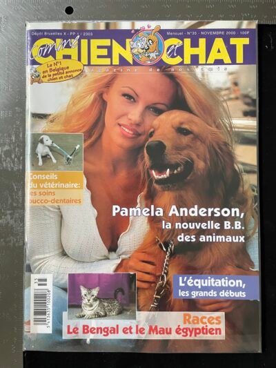 PAMELA ANDERSON   COMME CHIEN ET CHAT  11/2000